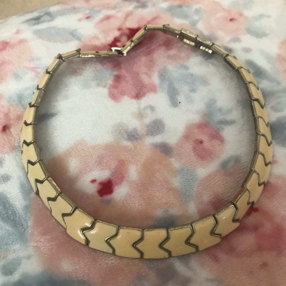 Necklace-Free with purchase!